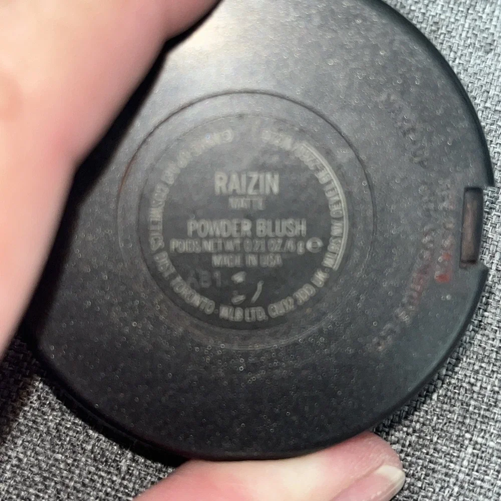 MAC Powder Blush ~ Raizin  ~ Full size ~ New 🎁